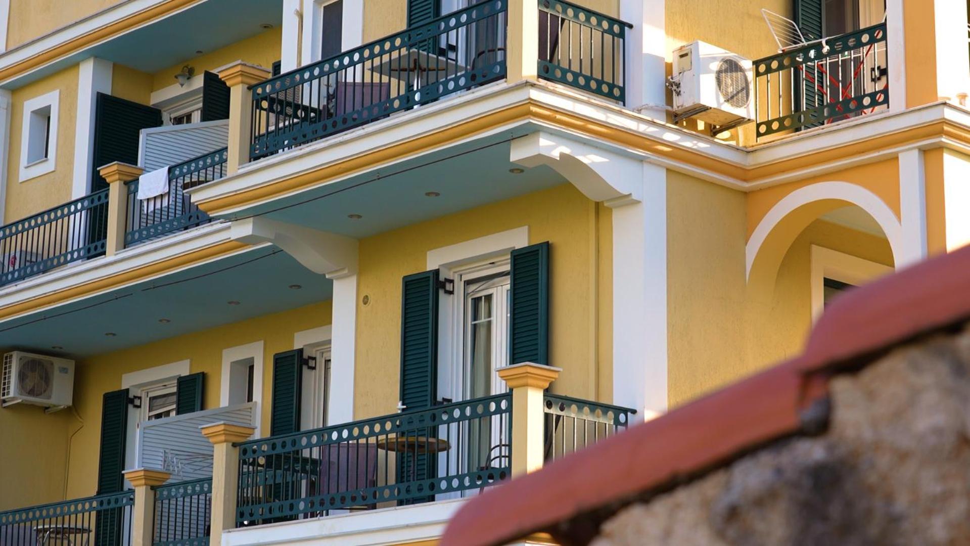Remenata Apartment Lixouri Bagian luar foto