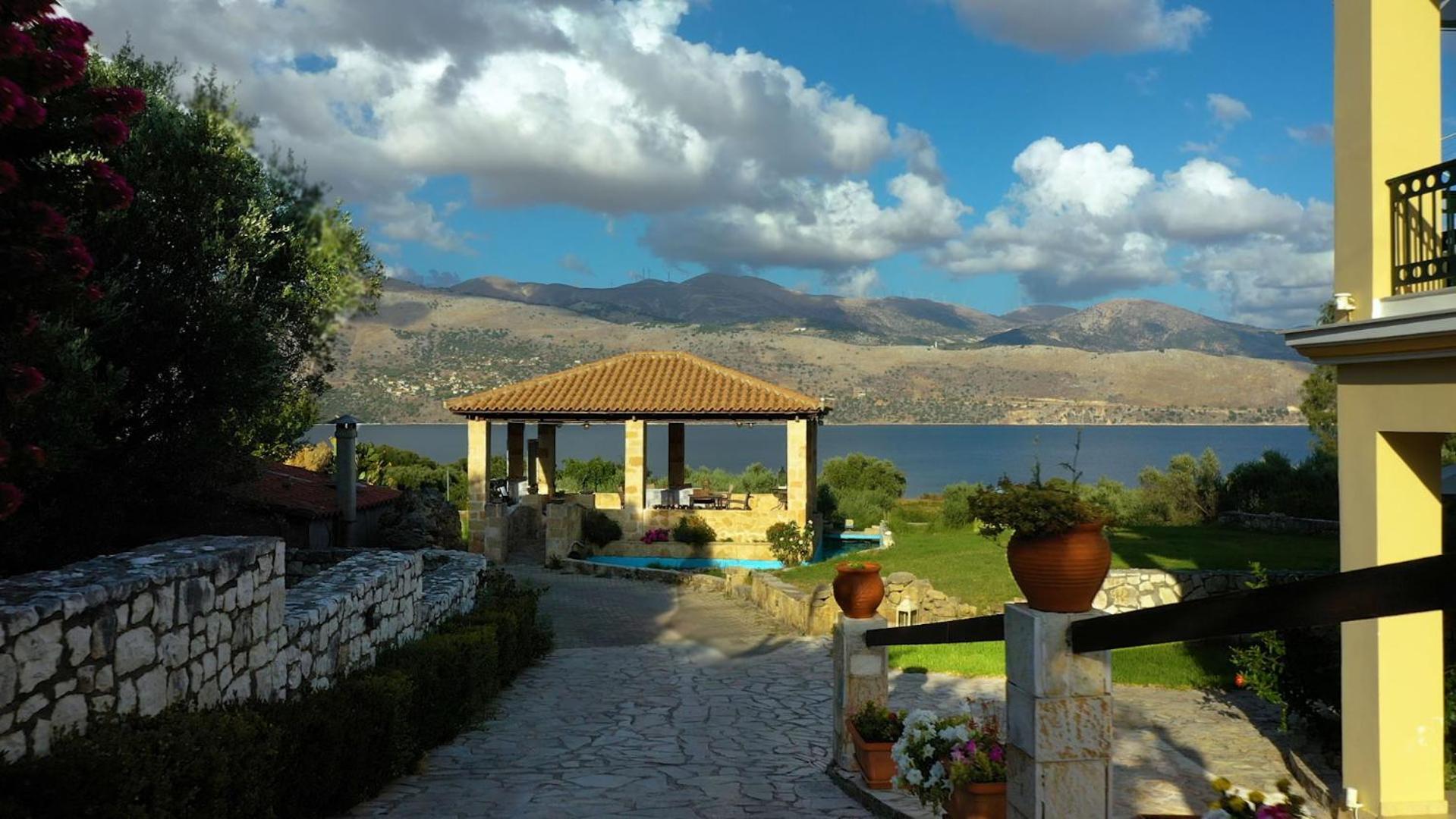 Remenata Apartment Lixouri Bagian luar foto