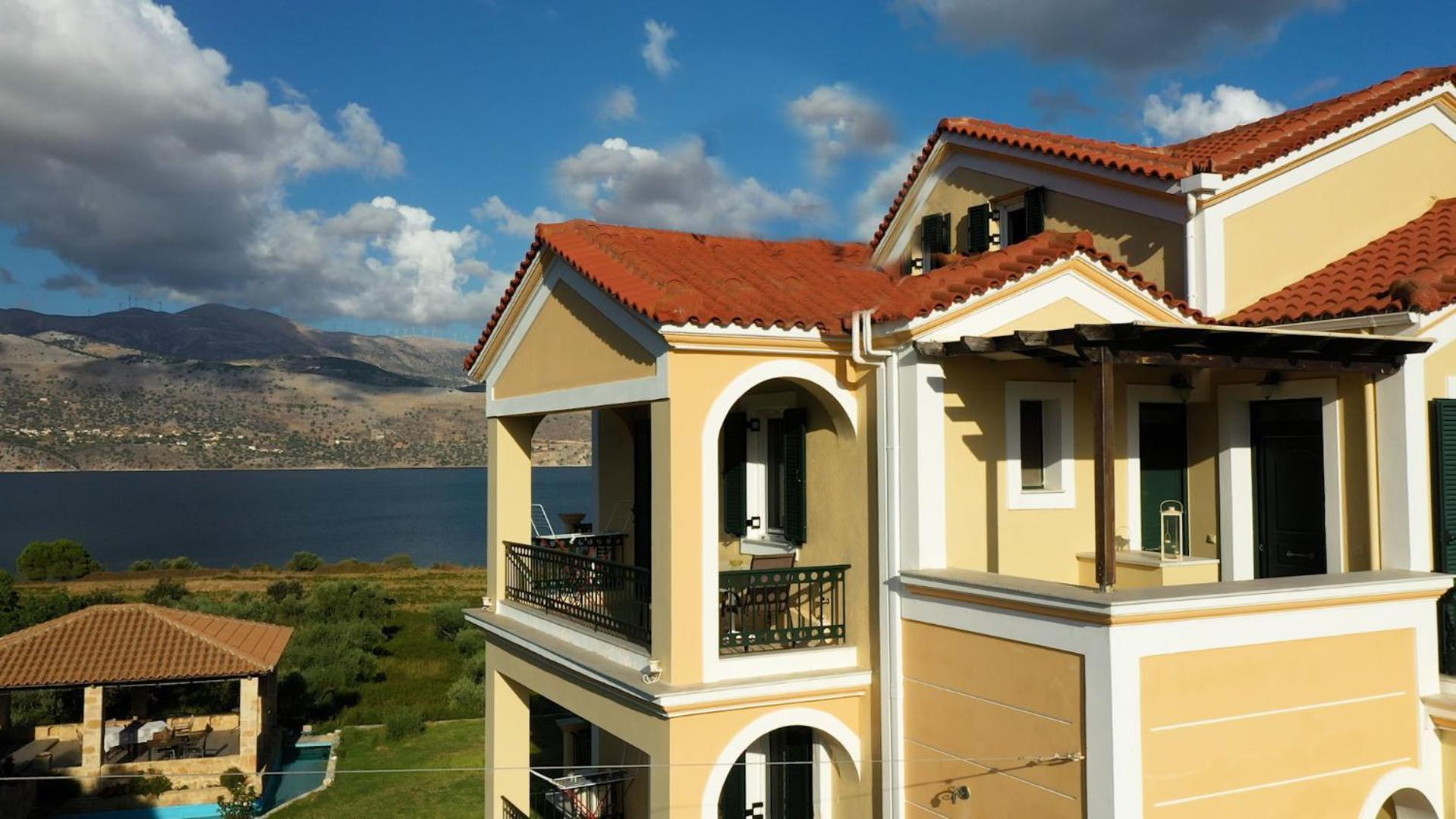 Remenata Apartment Lixouri Bagian luar foto
