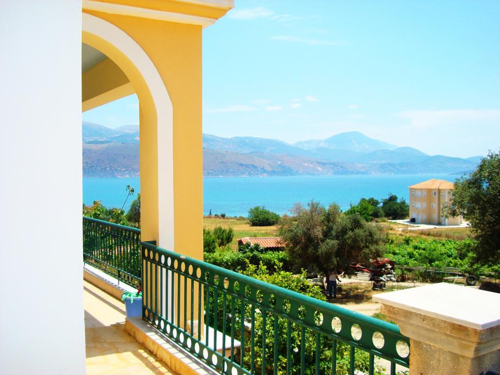 Remenata Apartment Lixouri Bagian luar foto